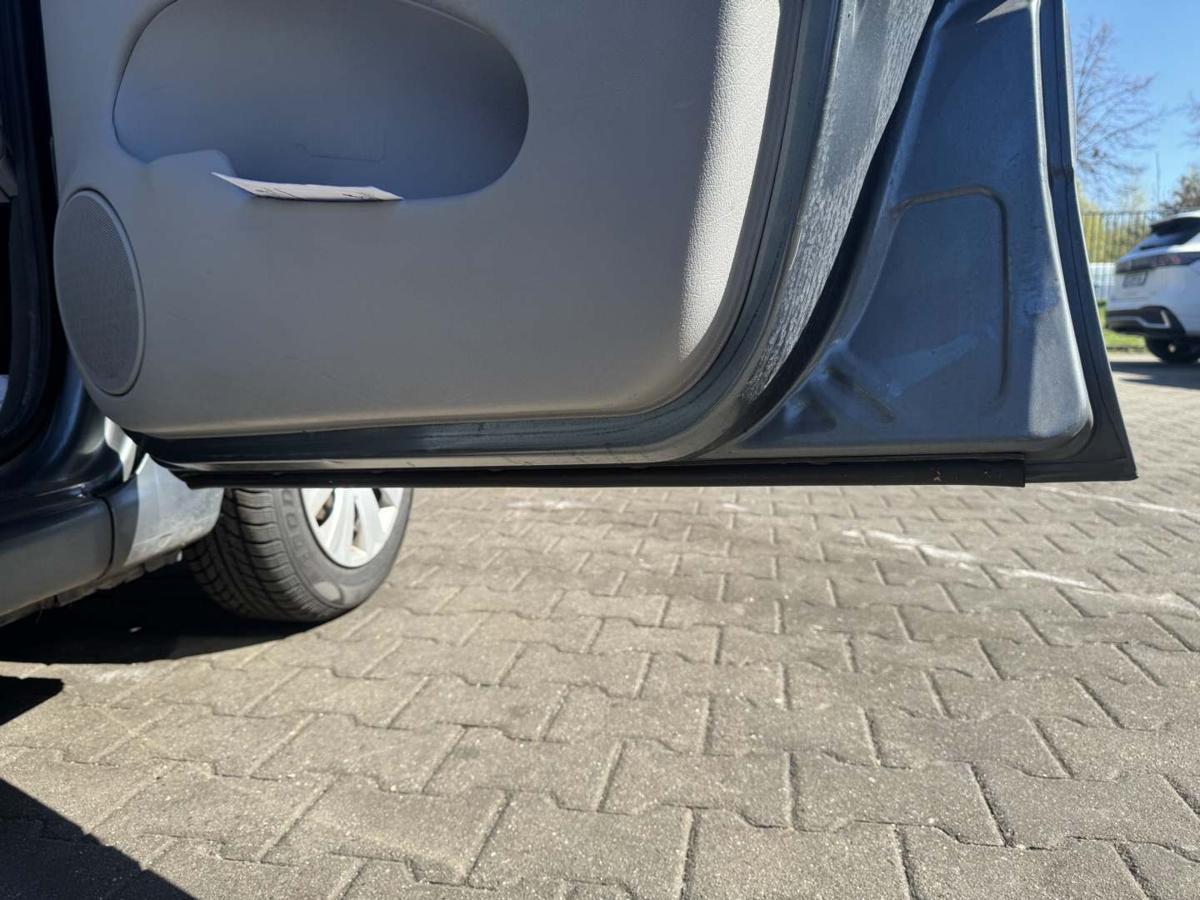 Citroen Xsara Picasso original T&uuml;r vorn rechts EZW Eisengrau Rohbau Bj.2007